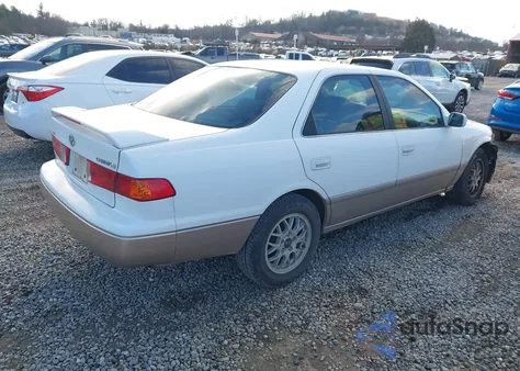 2001 Toyota Camry Le from USA, damaged, VIN 4T1BG22KX1U772882